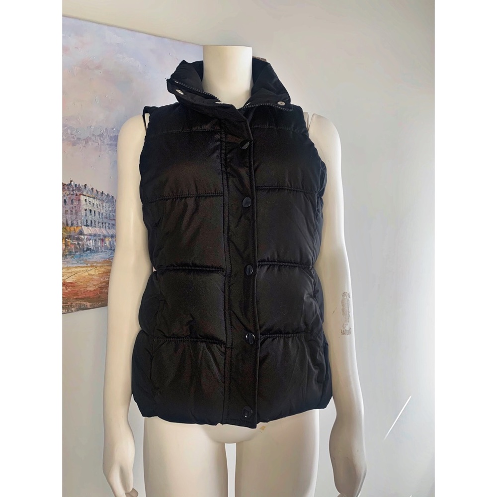 B L K  P U F F E R V E S T